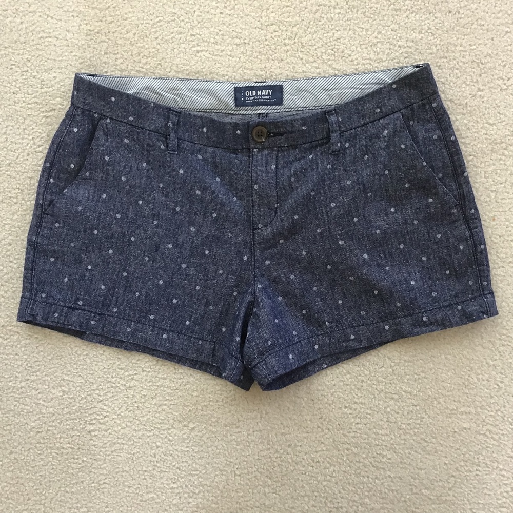 OLD NAVY BLUE POLKA DOT SHORTS SIZE 6
